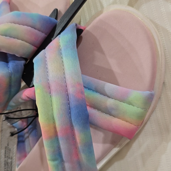 Girl's Shoe Bundle - Picture 9 of 12